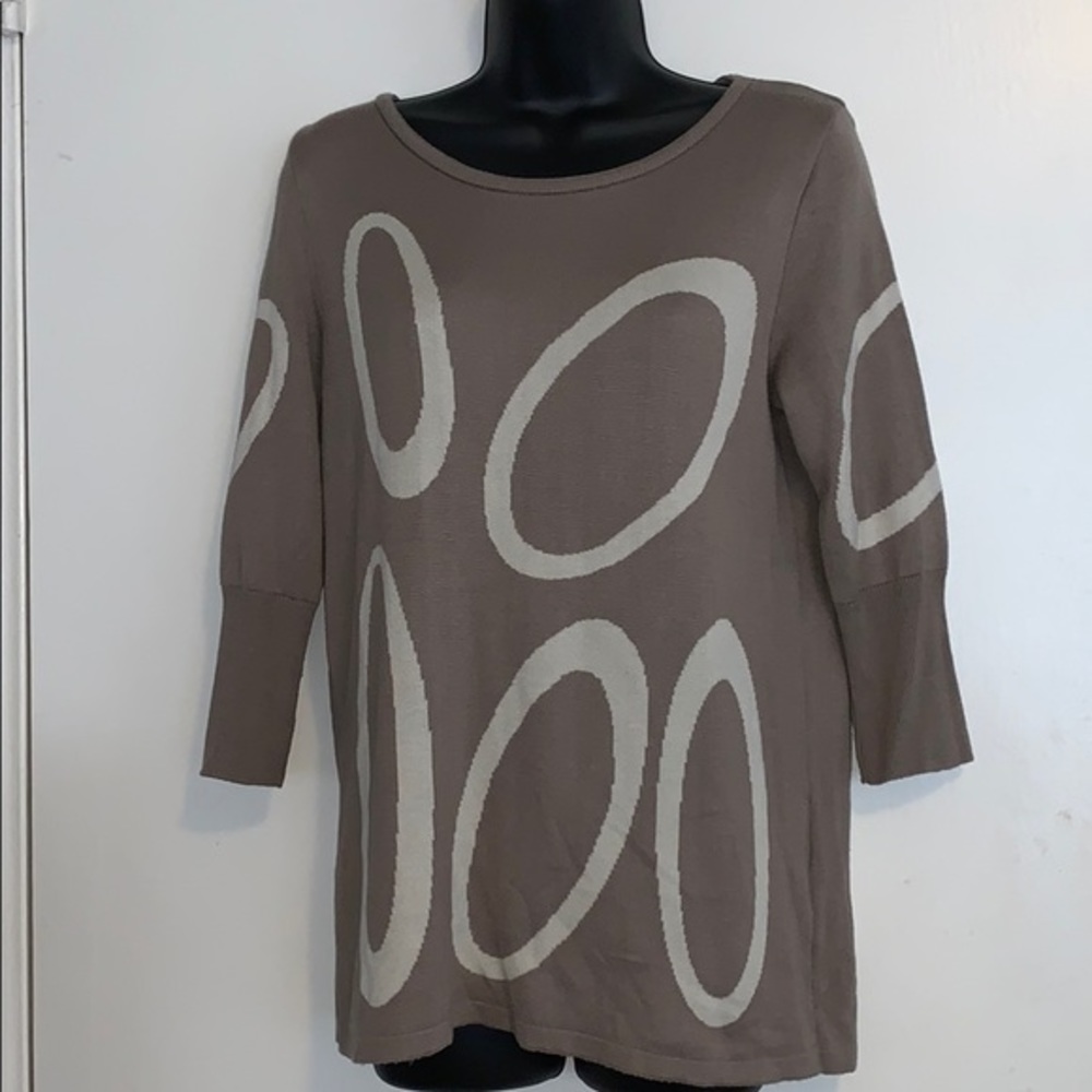 VENUS Quarter Sleeve Beige Sweater Medium EUC